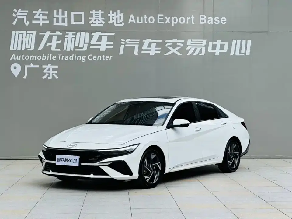Hyundai Elantra Model 1.5L CVT LUX Premium Edition 2025