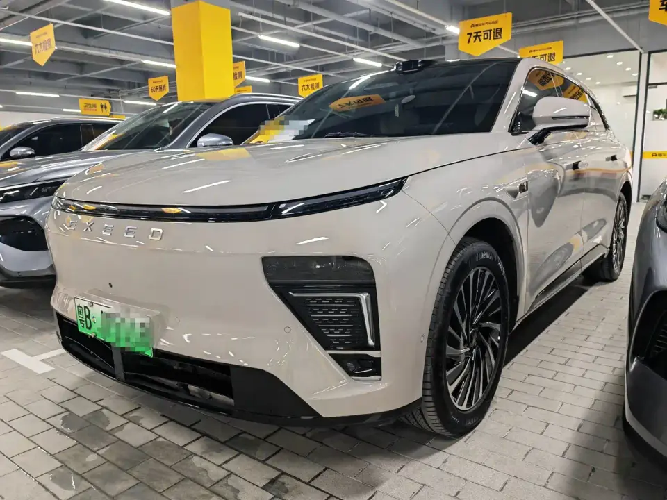 Exeed Exlantix ET Extended Range 240 Ultra AWD 2024