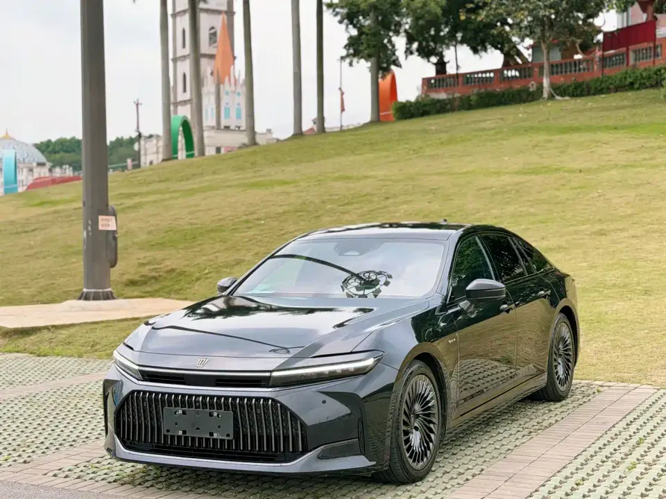 Toyota Crown (Import) 2.5L Ultimate Edition 2024