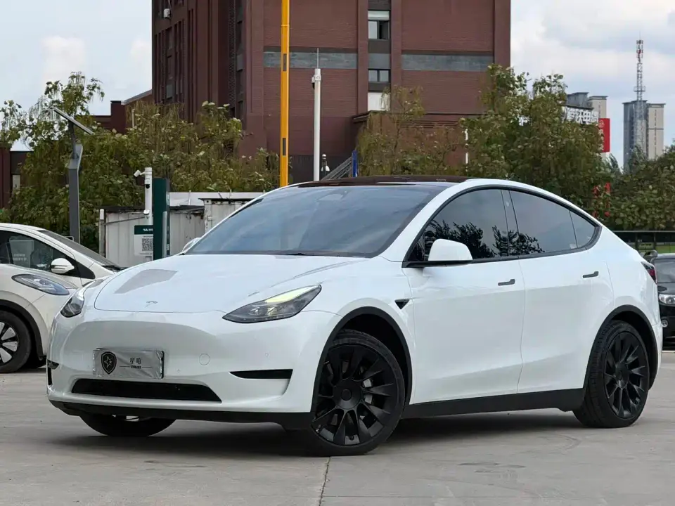 Tesla Model Y Facelift Rear-Wheel Drive Version 2023