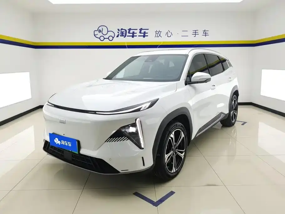 Geely Galaxy Galaxy L7 1.5T 115km PLUS Soaring Dragon Edition 2025