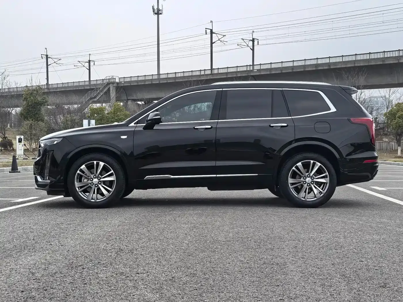 Cadillac XT6 28T 6-Seater 4WD Luxury Model 2020 — фото 3