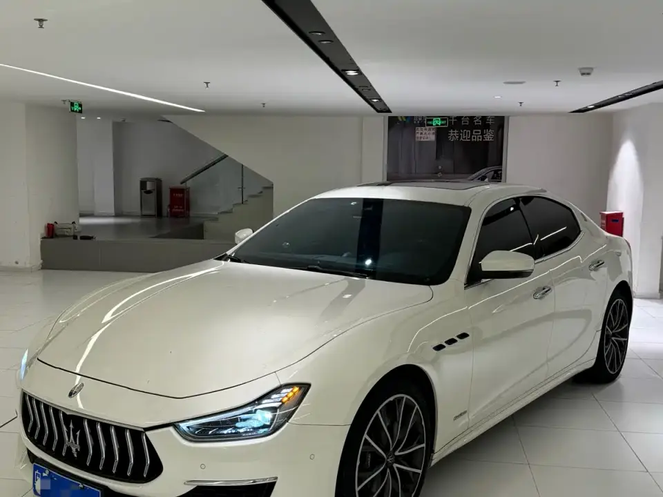 Maserati Ghibli 2.0T Edge Custom Edition 2021