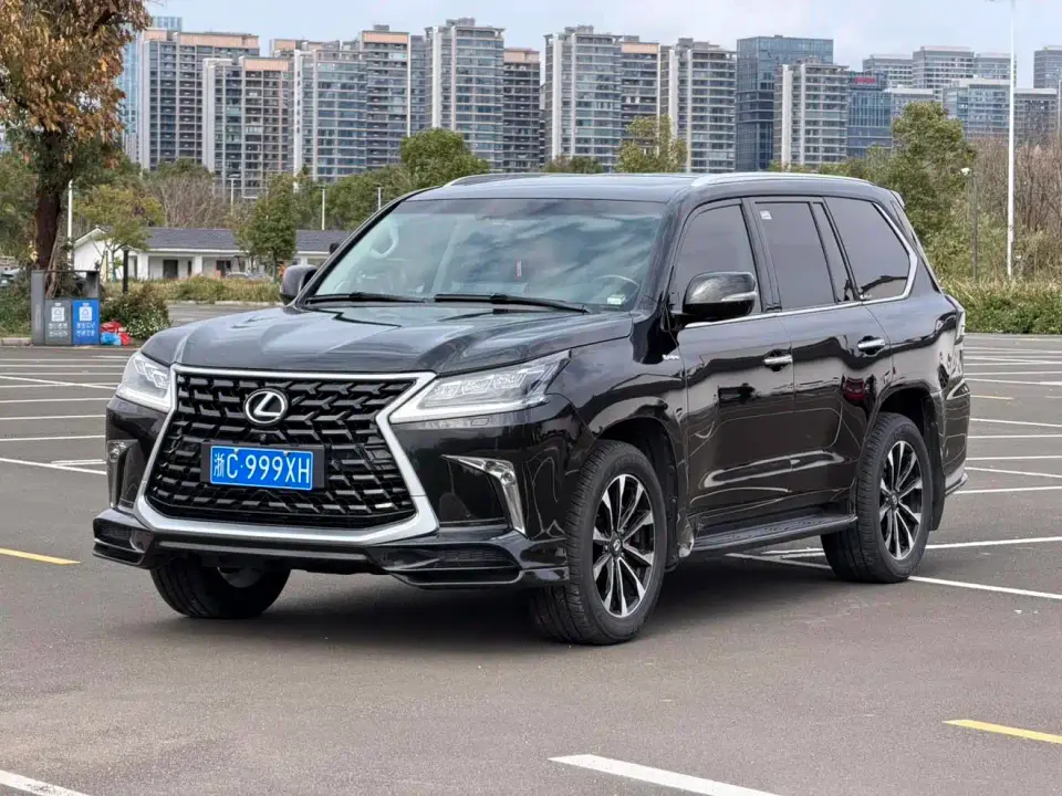 Lexus LX 570 Dynamic Luxury Edition 2019