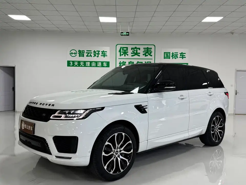 Land Rover Range Rover Sport 3.0 L6 Gloss Black Edition 2022