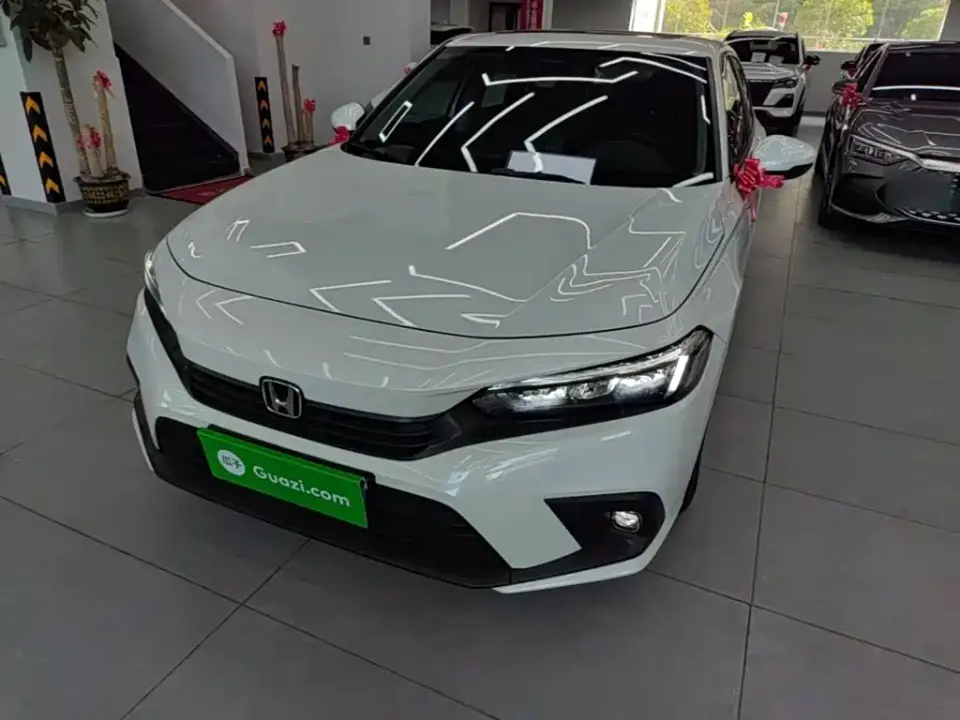 Honda Civic 240TURBO CVT Sport Edition 2025