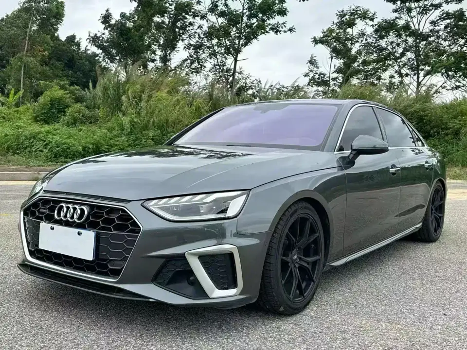 Audi A4L 40 TFSI Luxury Dynamic 2021