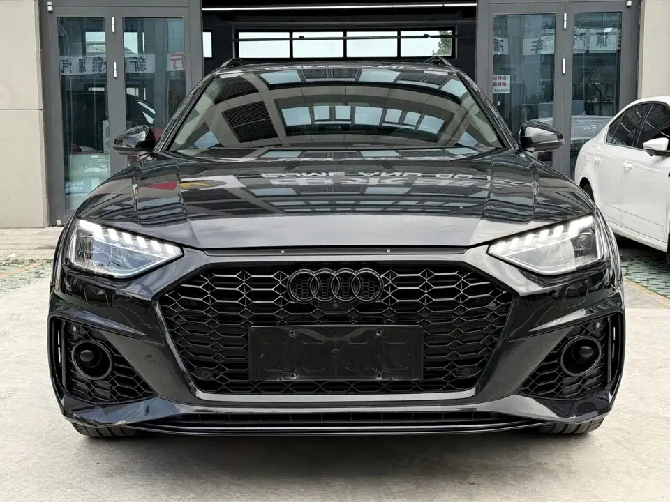Audi A4 (Import) allroad quattro Explorer 2021