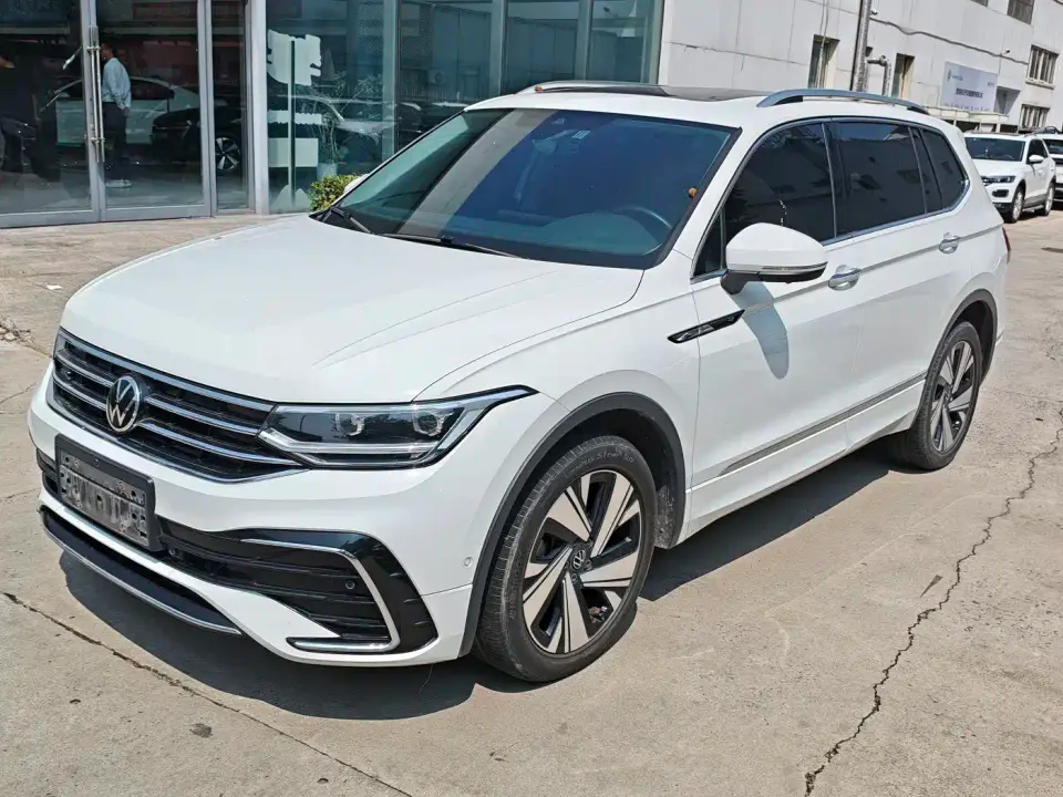 Volkswagen Tiguan L Facelift 380TSI Automatic 4WD R-Line Flagship Edition 7-Seater 2023