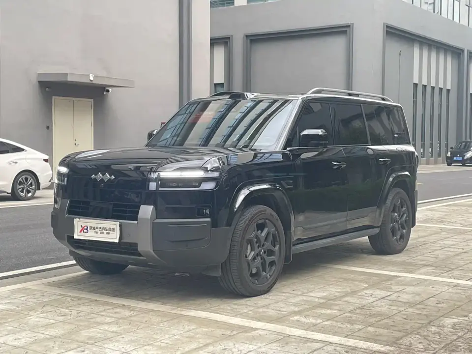 Fangchengbao Titanium 7 AWD Base Model 2025