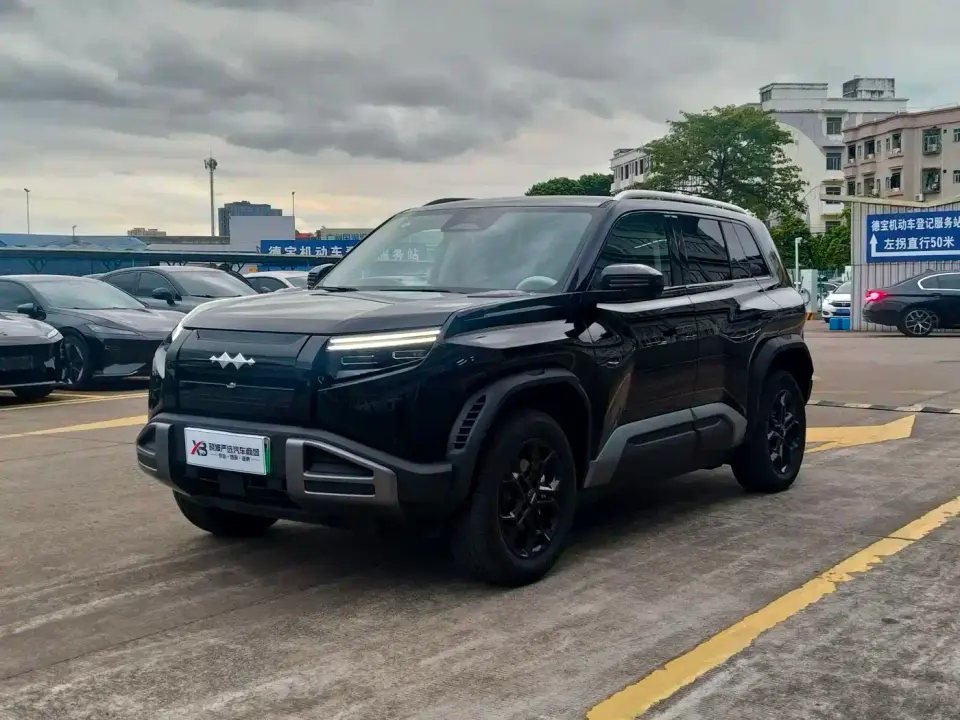 Fangchengbao Titanium 3 Model 620KM Rear-Wheel Drive Flash Charging Version 2026