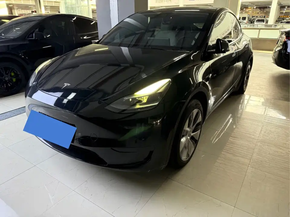 Tesla Model Y Rear-Wheel Drive Edition 2023