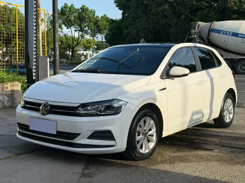Volkswagen Polo Plus 1.5L Automatic Colorful Tech Edition 2022