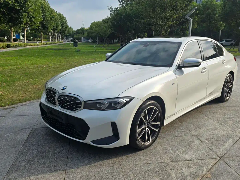 BMW 3 Series 325Li M Sport Package 2023