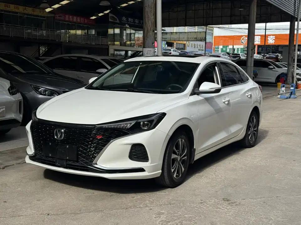 Changan Eado PLUS Blue Whale NE 1.4T GDI DCT Premium 2020