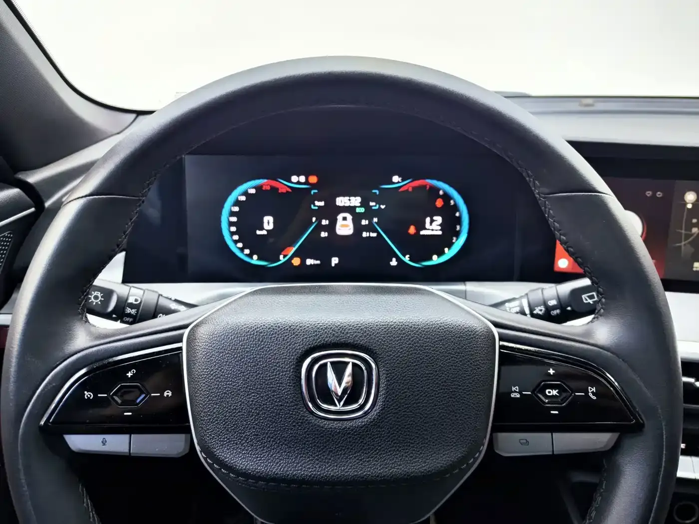 Changan CS35 PLUS Enjoyment Edition 1.4T DCT Luxury 2023 — фото 18