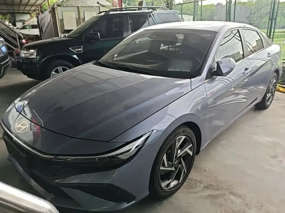 Hyundai Elantra Model 1.5L CVT LUX Premium Edition 2024