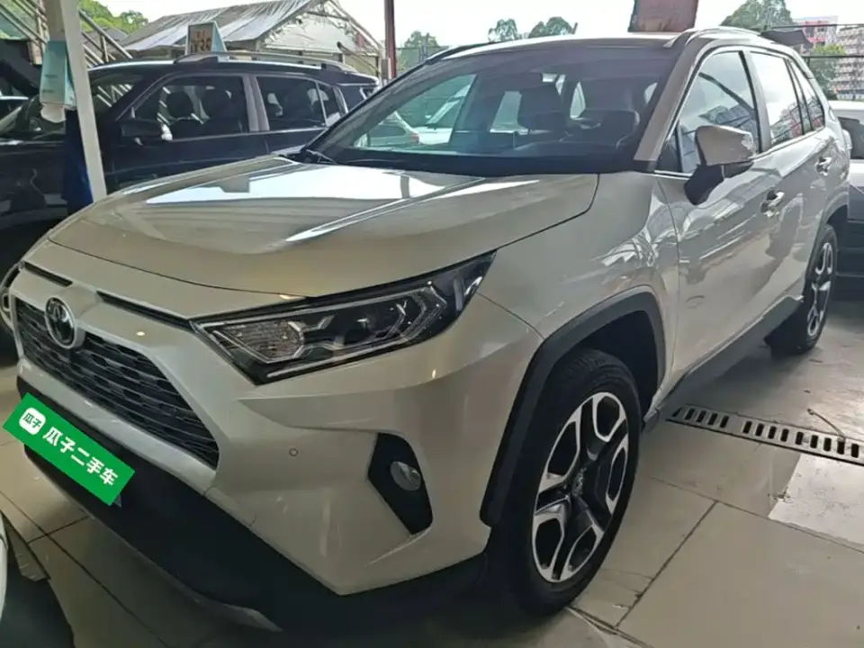 Toyota RAV4 Rongfang 2.0L CVT 4WD Premium 2022