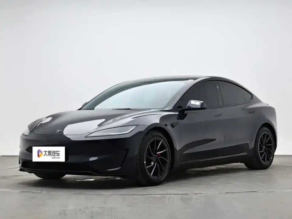 Tesla Model 3 High-Performance All-Wheel Drive Edition 2025
