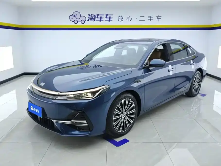Geely Galaxy Galaxy A7 EM-i 2025