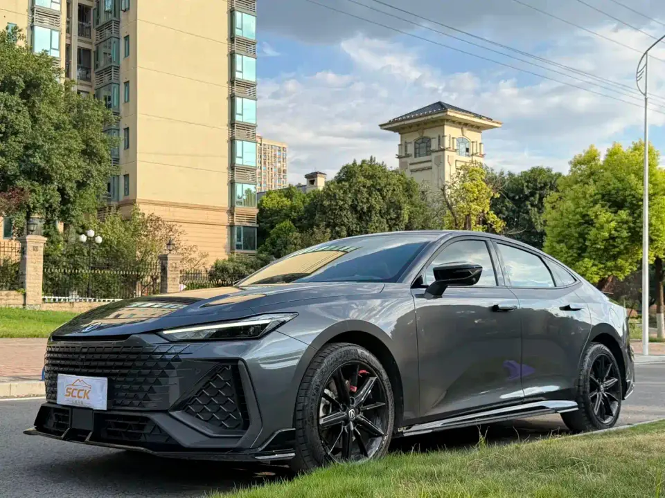 Changan UNI-V 2.0T Leading Speed Edition 2023