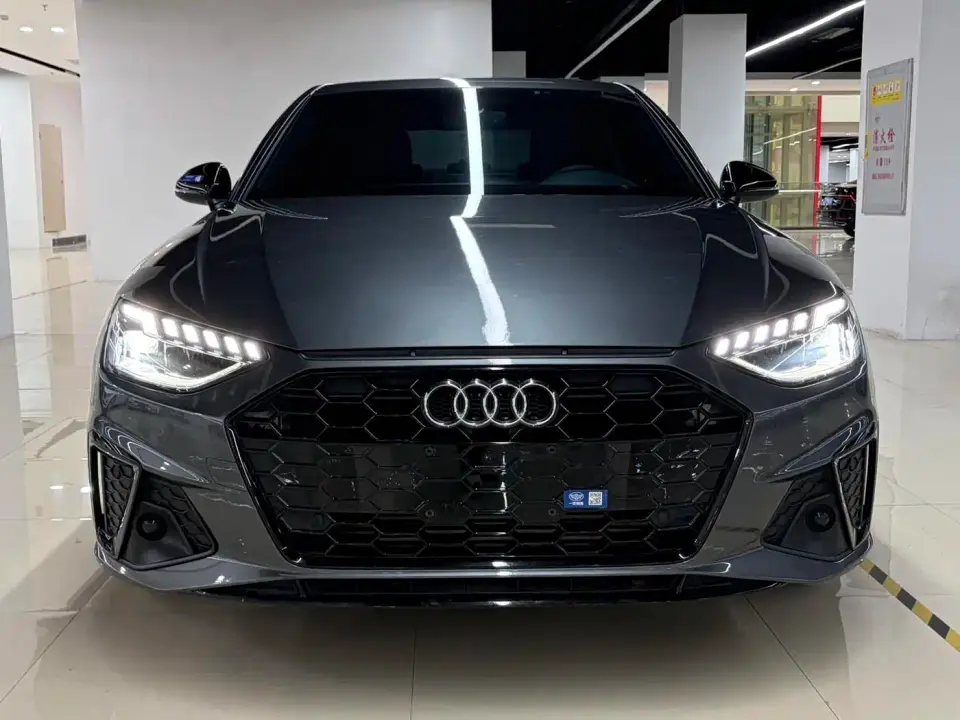 Audi A4L 40 TFSI Fashion Dynamic 2022