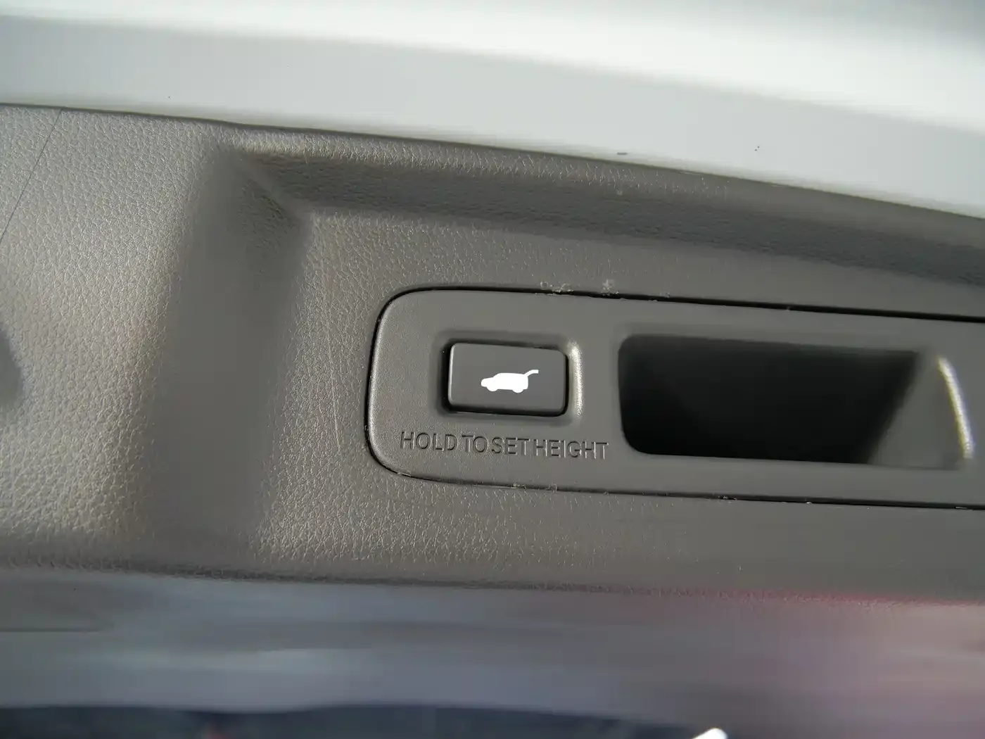 Honda CR-V New Energy 2.0L e:PHEV Leading Edition 2024 — фото 19
