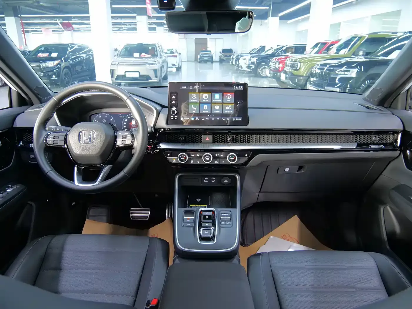 Honda CR-V New Energy 2.0L e:PHEV Leading Edition 2024 — фото 10