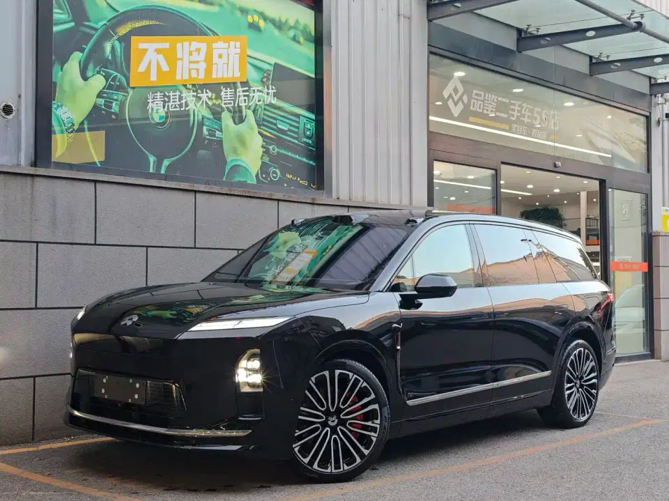 NIO ES8 Base Model 2025