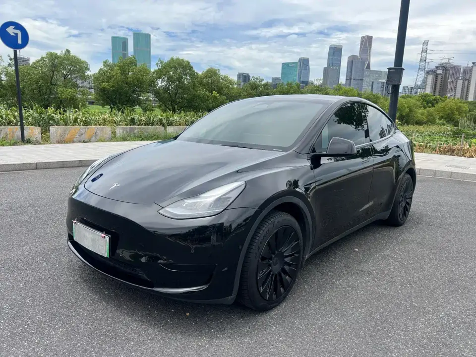 Tesla Model Y Facelift Rear-Wheel Drive Version 2023
