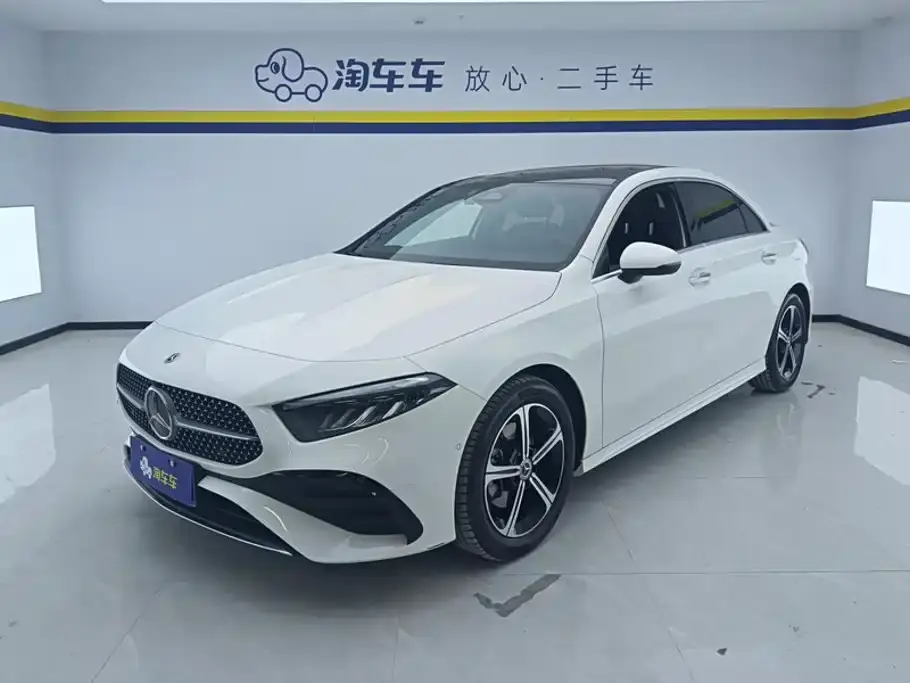 Mercedes-Benz A-Class A 200 L Fashion 2023