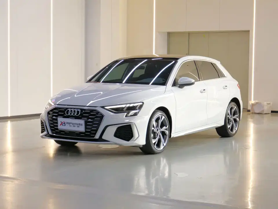 Audi A3 Model Sportback 35 TFSI Fashion Sport 2024