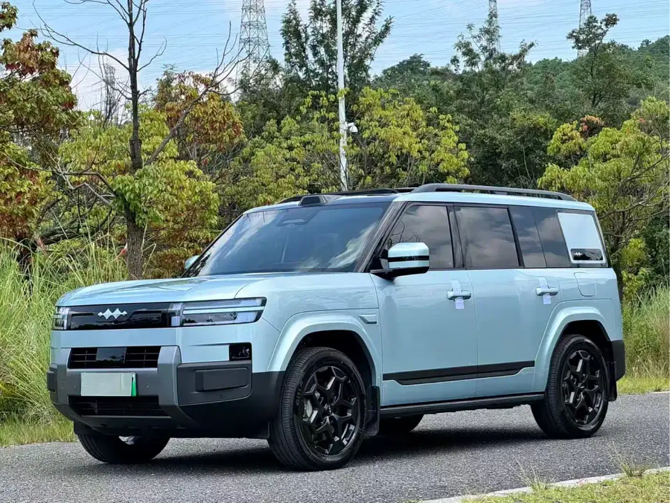 Fangchengbao Titanium 7 AWD Base Model 2026