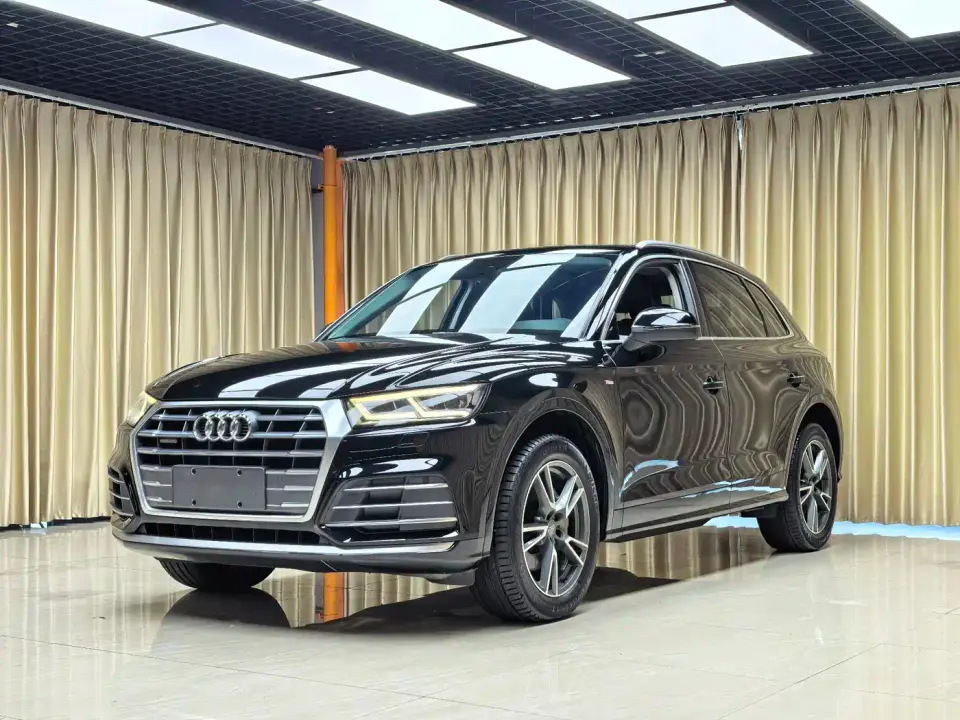 Audi Q5L Facelift 40 TFSI Honor Fashion 2020