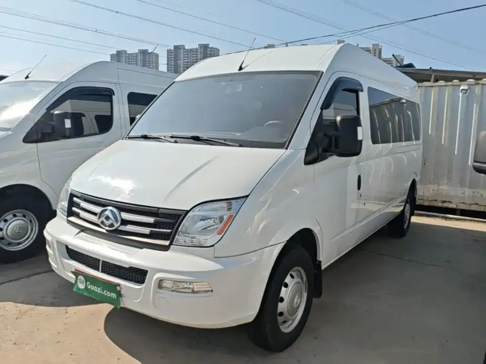 SAIC Maxus Xintu V80 2.0T Manual Classic Aoyun Long Wheelbase Medium Roof 6/7/8/9 Seats 2023