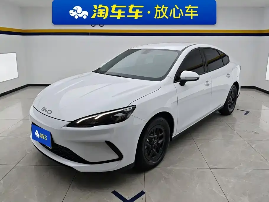 BYD Hai Bao 05 DM-i DM-i Smart Drive Edition 55KM Luxury 2025