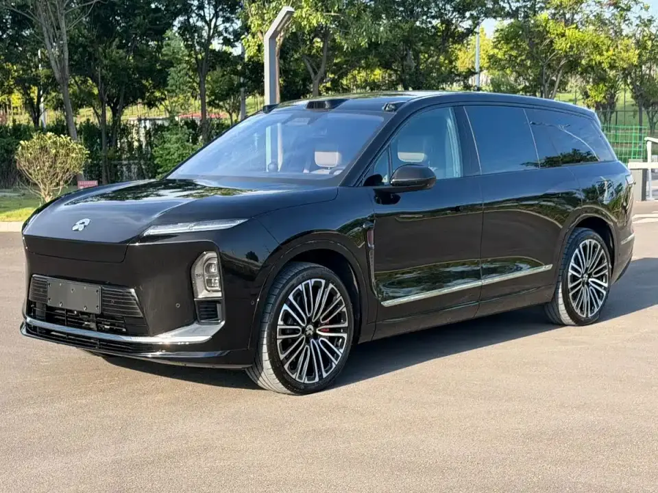 NIO ES8 Base Model 2025