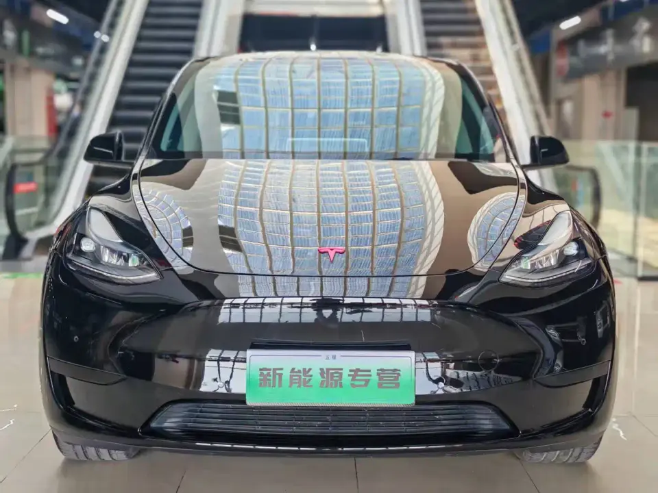 Tesla Model Y Facelift Rear-Wheel Drive Version 2023