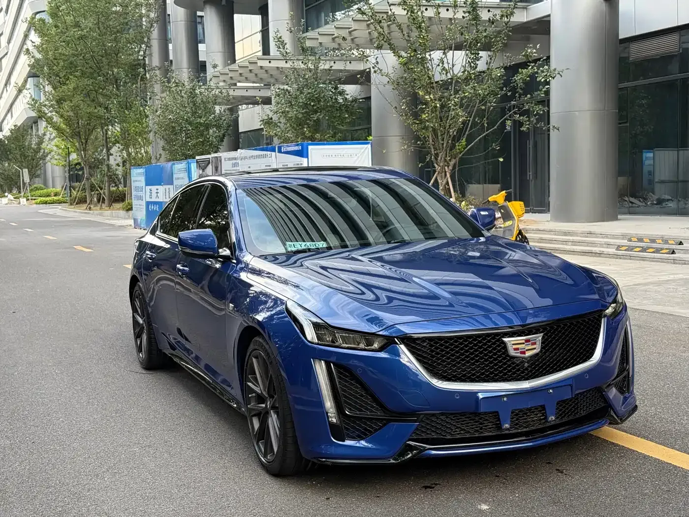 Cadillac CT5 Facelift 28T Platinum Sport Edition 2020 — фото 3
