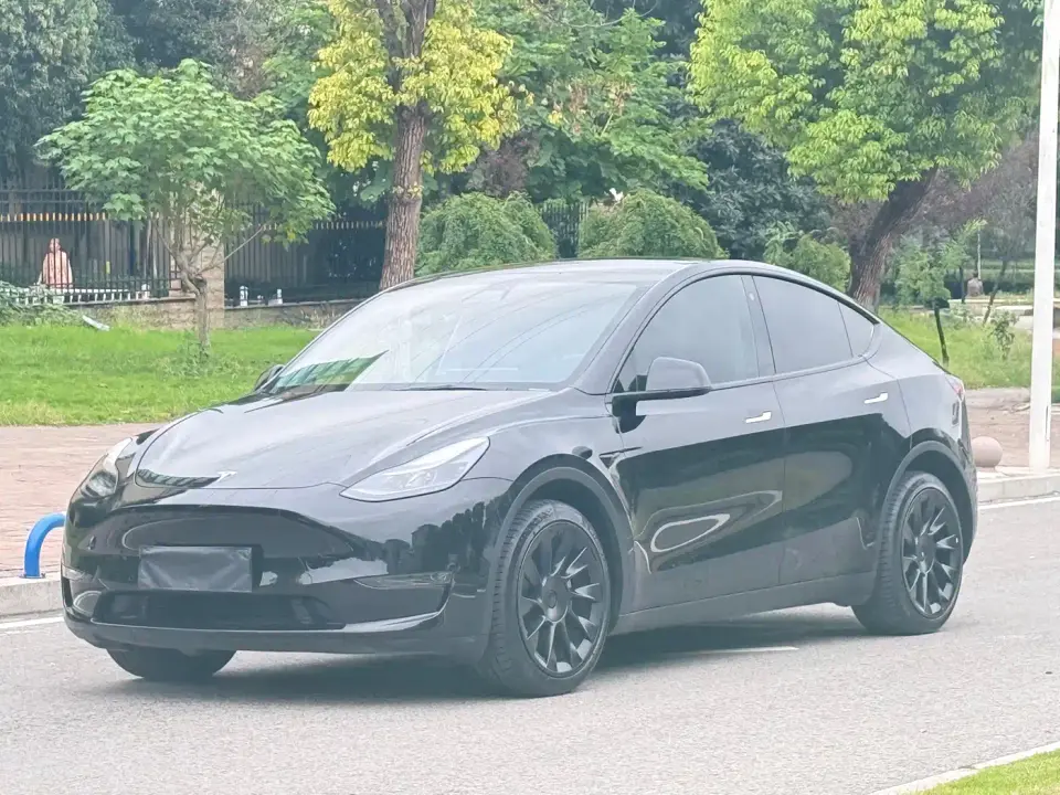 Tesla Model Y Facelift Long Range All-Wheel Drive Version 2023