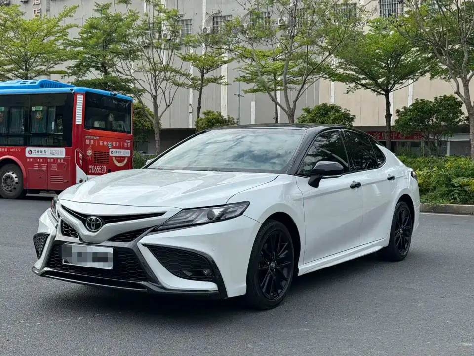 Toyota Camry 2.5S Knight Edition 2022