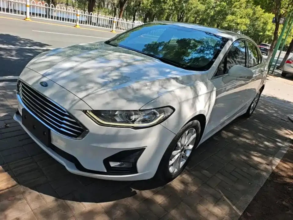 Ford Mondeo EcoBoost 180 Fashion 2021