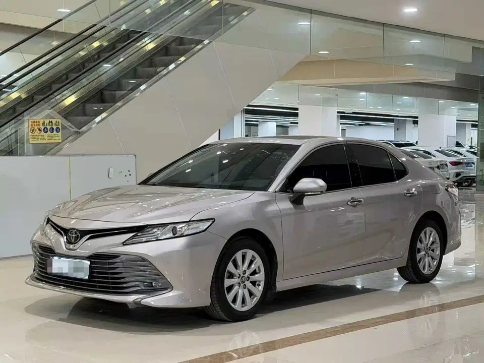 Toyota Camry Facelift 2.0G Luxury Edition 2020