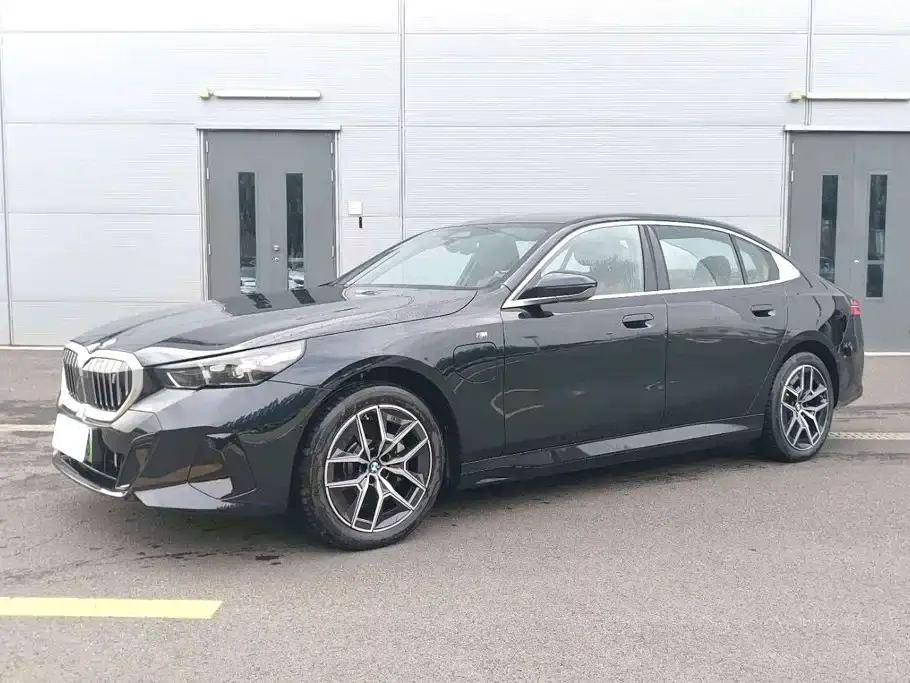 BMW i5 eDrive 35L M Sport Package 2025
