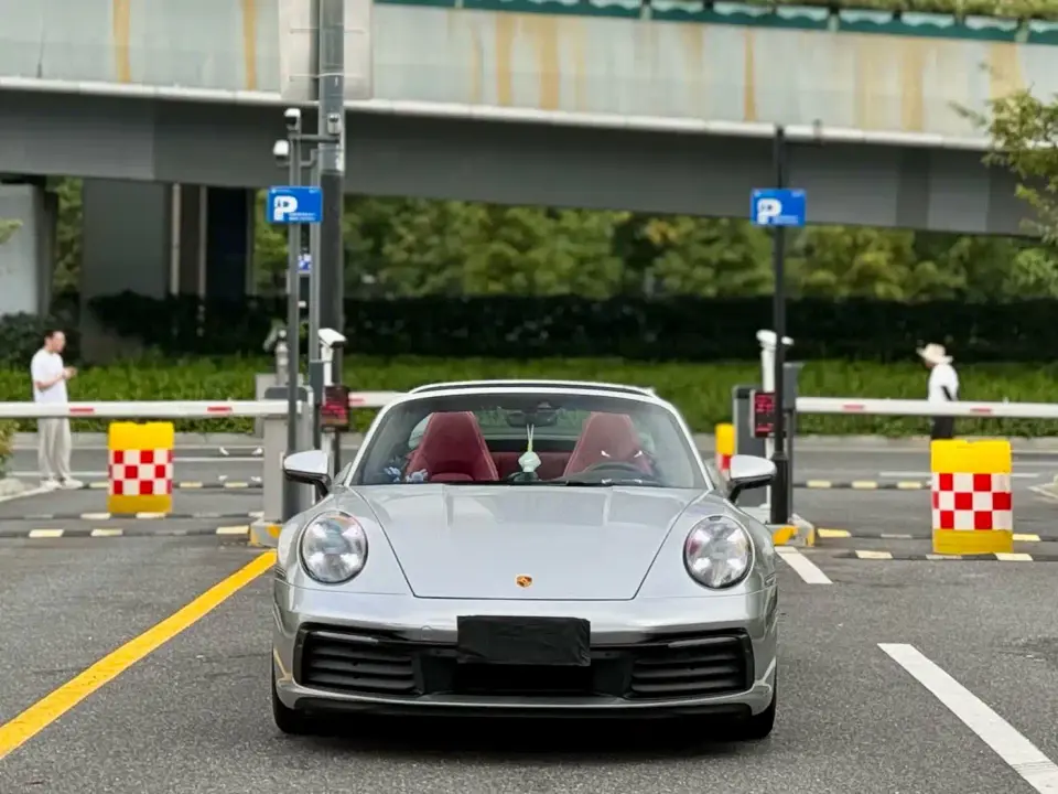 Porsche 911 Targa 4 3.0T 2023