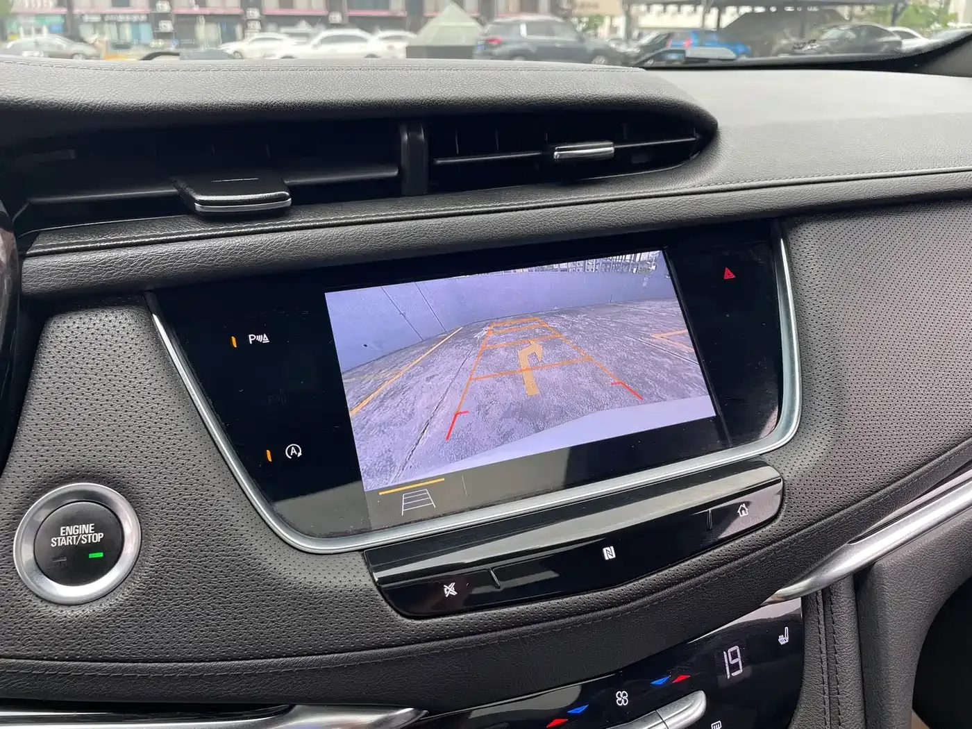 Cadillac XT5 Facelift 28T Luxury Model 2020 — фото 22