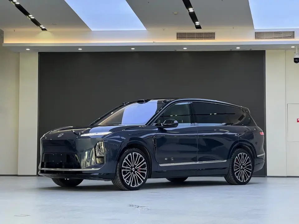 NIO ES8 Base Model 2025