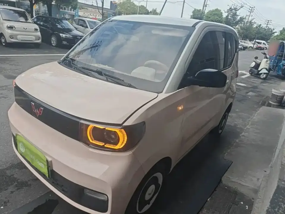 Wuling Motors Hongguang MINIEV Macaron Premium Edition LFP 2021