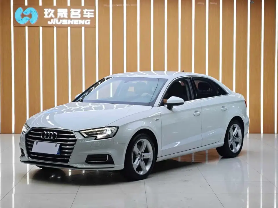 Audi A3 Limousine 35 TFSI Progressive China VI 2019