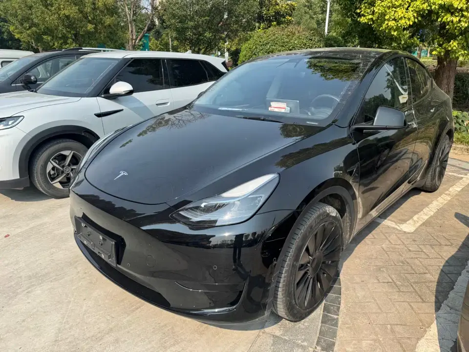 Tesla Model Y Facelift Rear-Wheel Drive Version 2023